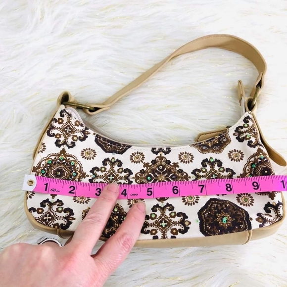 Clutch Purse white with brown and tan green jewels - Picture 5 of 8